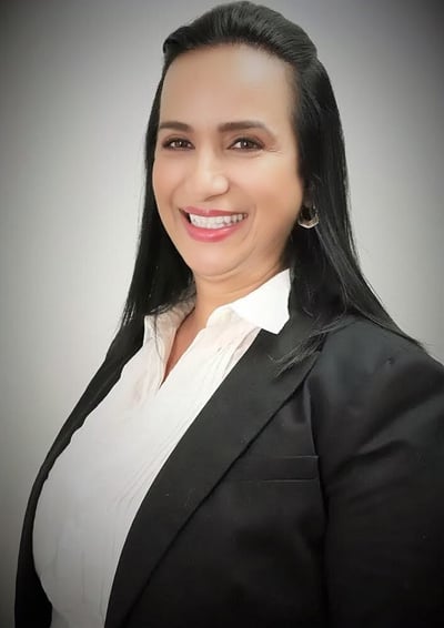 Julia Beltran-1 Julia Beltran-1
